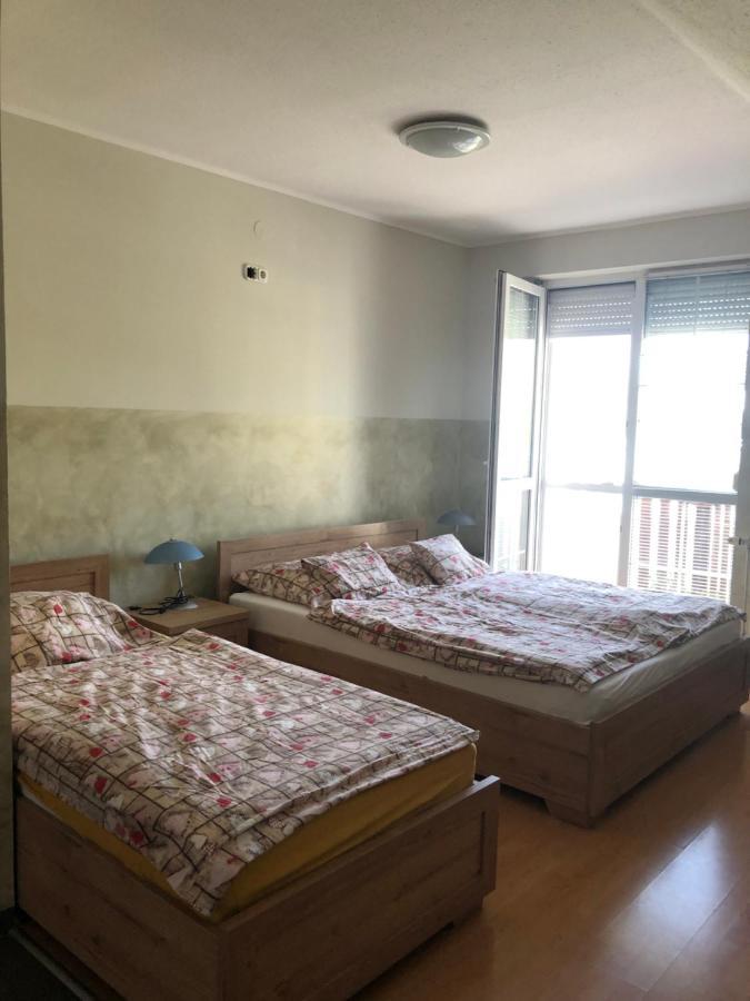 Imre Apartman Hajdúszoboszló Exteriör bild