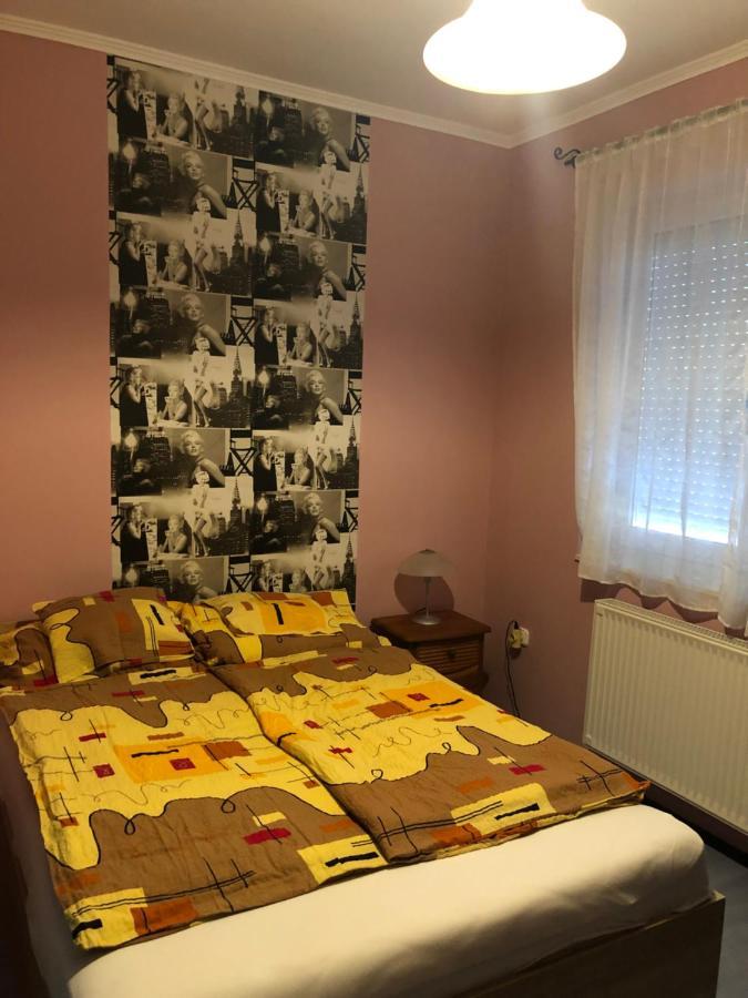 Imre Apartman Hajdúszoboszló Exteriör bild