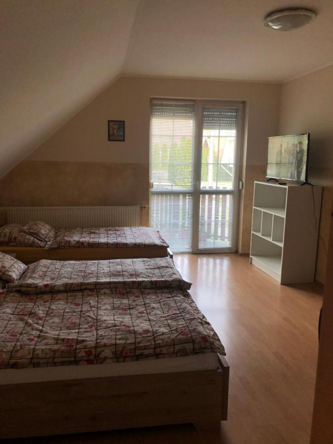 Imre Apartman Hajdúszoboszló Exteriör bild